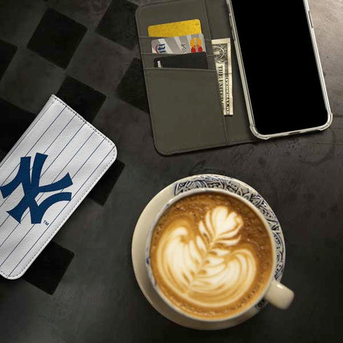 MLB New York Yankees Home Jersey iPhone 15 Pro Folio Case